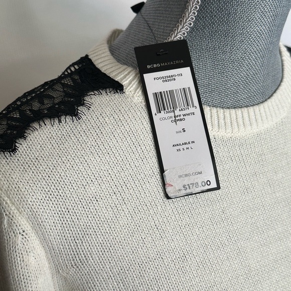 BCBG Lightweight sweater with lace sleeve trim - Picture 3 of 4